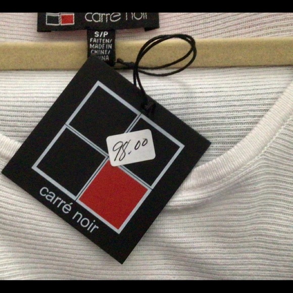 🎄Carre Noir sweater with bows & rhinestone sleeve - Picture 4 of 13